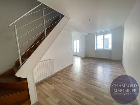 À louer - Maison de bourg de 88 m² située à Contres, proche des commerces - Photo 3