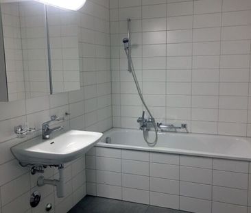 Living at the Baden train station - Foto 2