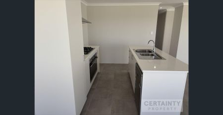 Modern and Stylish Property for Lease in Serene Coastal Suburb of Alkimos - Photo 5