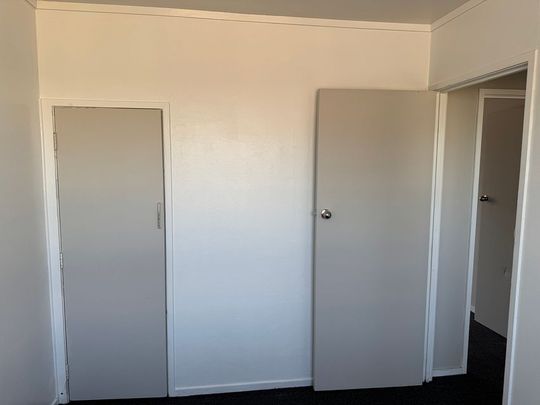 Newly Renovated 2 Bedroom Unit - Photo 1