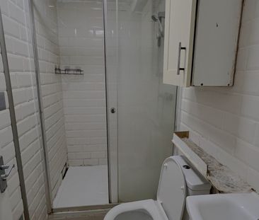 Two double room close to ilford station- 1550 pcm - Photo 5