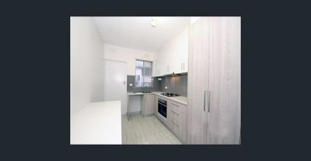 Modern unit in Central Dandenong! - Photo 3