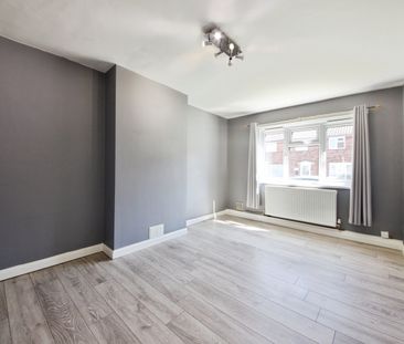 Chapel Fields, Harlow - Photo 1