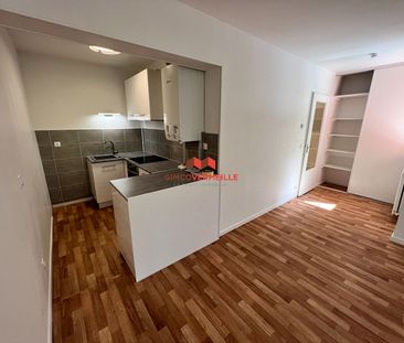 Location Appartement 1 pièce 34m² - Photo 4