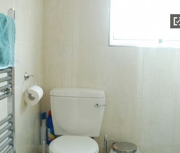 Wonderful room in shared apartment in Dun Laoghaire, Dublin - Photo 1