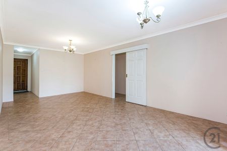 Family Home with Room for Boat or Caravan - Photo 3