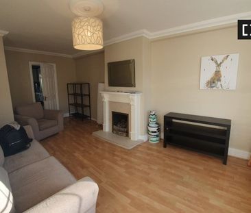 2-bedroom flat for rent in East Wall, Dublin - Photo 1