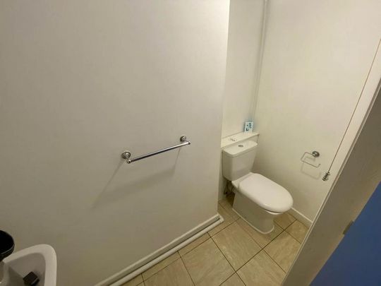 5 bedroom house to rent - Photo 1