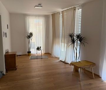 Mietwohnung mit großzügigem Außenbereich in zetrumsnaher Lage - Foto 1