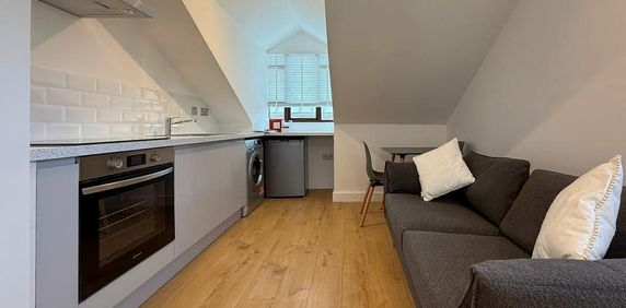 Studio to rent - Photo 2