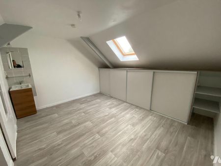 BREAL SOUS MONTFORT, maison de ville de type 5 située en plein centre, 124m², comprenant: - Au... - Photo 5
