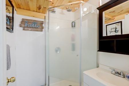 For Lease - 1388 Carlsmount Road, Bracebridge, Ontario - Photo 2