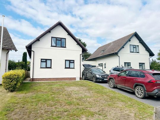 3 bedroom link detached house to rent - Photo 1