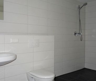 Barrierefrei - Neuwertige 3,5 Zimmerwohnung am Sedanplatz - Photo 6