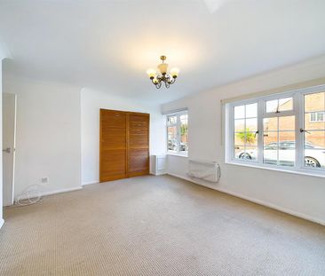 Abbotsmede Close Strawberry Hill, Twickenham - 1 bedroomProperty fo... - Photo 1