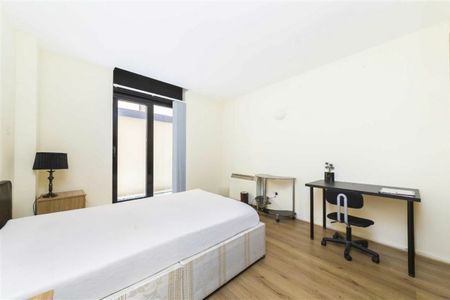 Cromwell Road - Photo 2