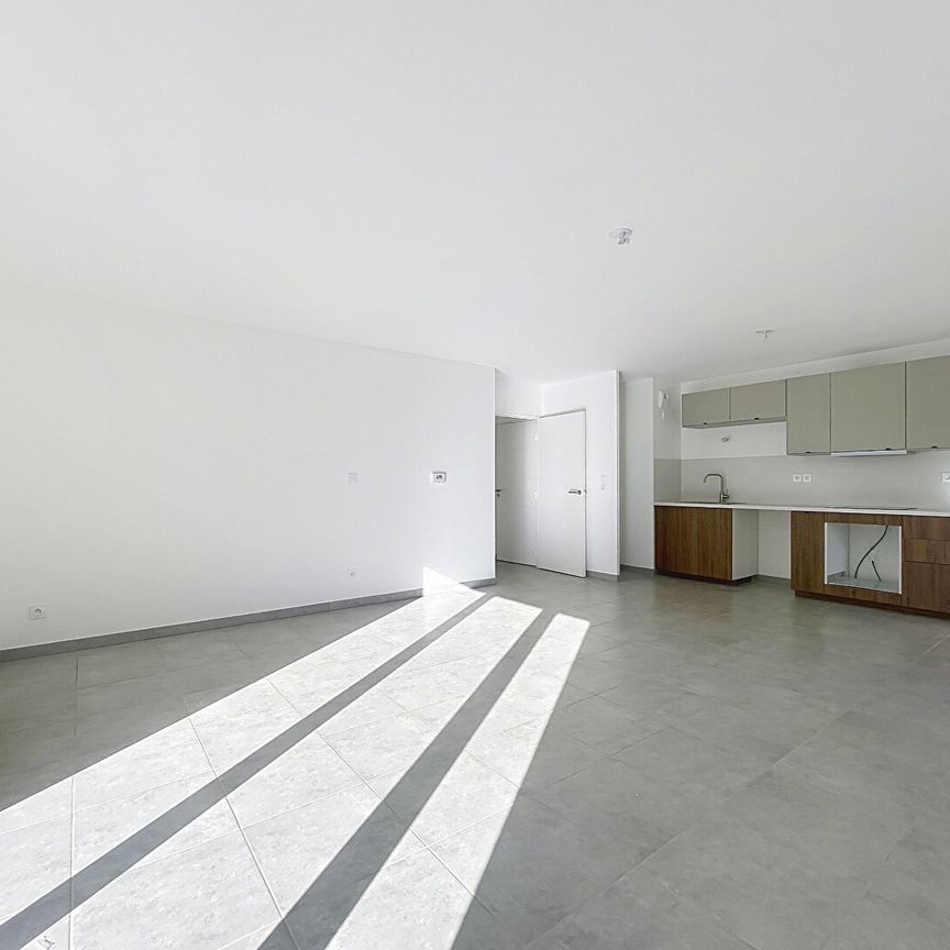 Appartement T3 près de CREPIEUX LA PAPE à louer - Photo 1