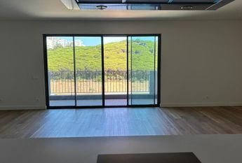 3 Bedroom Apartment with swimming pool, Miraflores, Oeiras