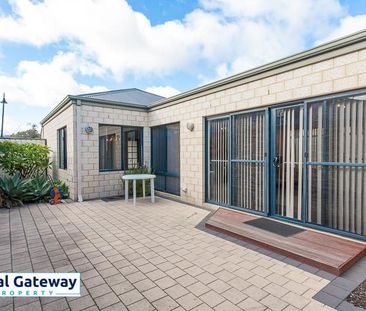 132 Lyon Road, AUBIN GROVE WA 6164 - Photo 3