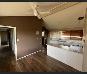 8 Hobbs Court, Port Augusta West - Photo 4