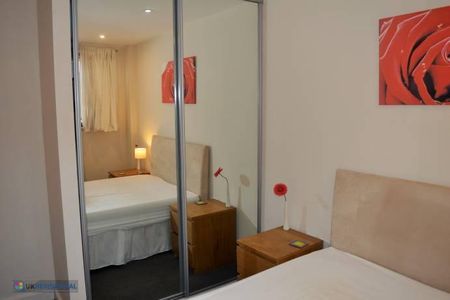 1 bedroom flat to rent - Photo 4