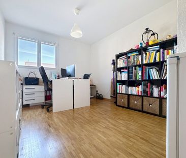 Bel appartement de 3,5 pièces au rez-de-chaussée avec terrasse - Photo 4