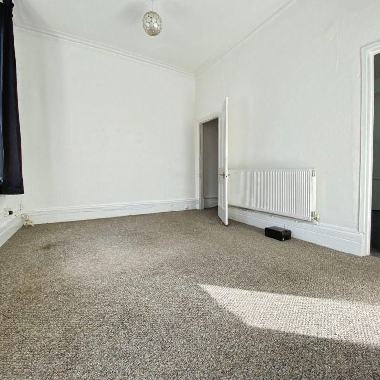 2 bedroom maisonette to rent - Photo 1
