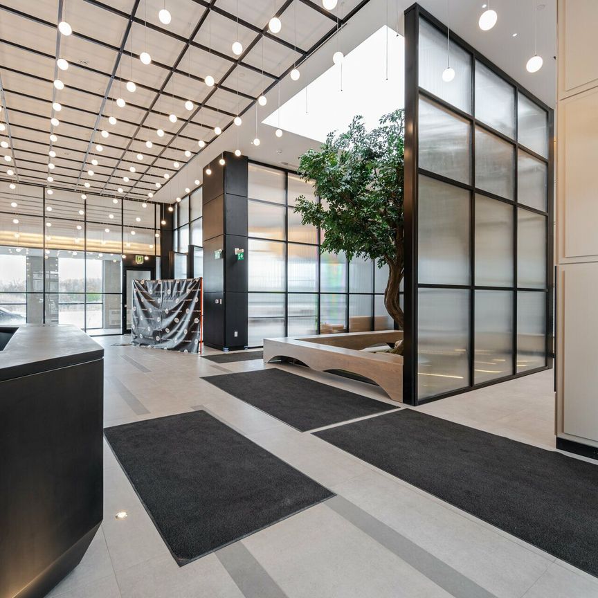 For Lease - 3220 William Coltson Avenue Unit# 817, Oakville, Ontario - Photo 1