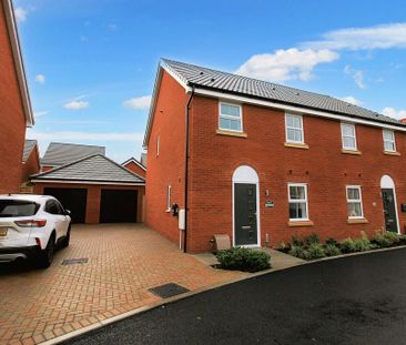 3 bedroom semi-detached house to rent - Photo 2