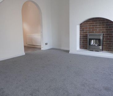 2 bedroom end of terrace house to rent - Photo 1