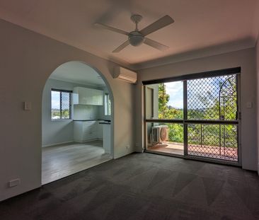 Amazing renovated unit in the heart of Windsor! - Photo 1