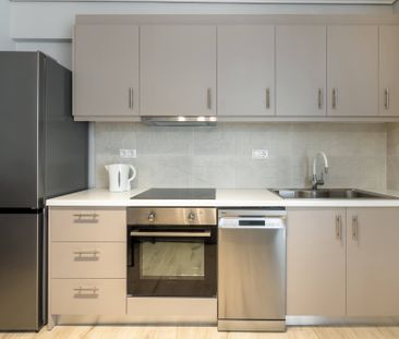 Beloved 1BR Apartment in Ampelokipoi - Photo 2