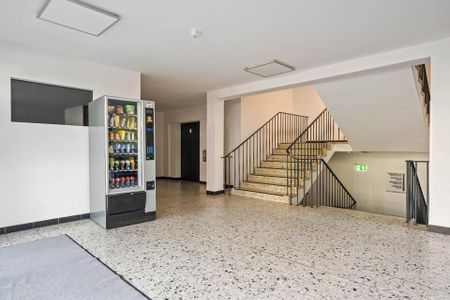 Möbliertes Zimmer in Frauen-WG in zentraler Lage für Studenten und Azubis - Photo 5