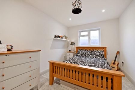 3 bedroom bungalow to rent - Photo 4