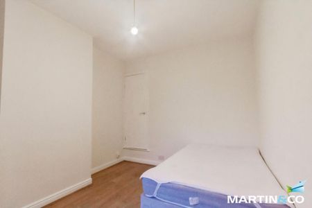 3 bedroom terraced house to rent - Photo 5