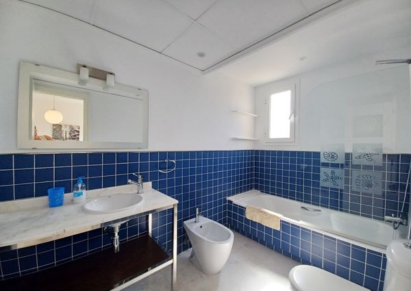 LONG TERM RENTAL. 3 bedroom penthouse apartment for rent with large own large terrace