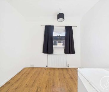 Barwick Road, Leeds, LS15 - Photo 3