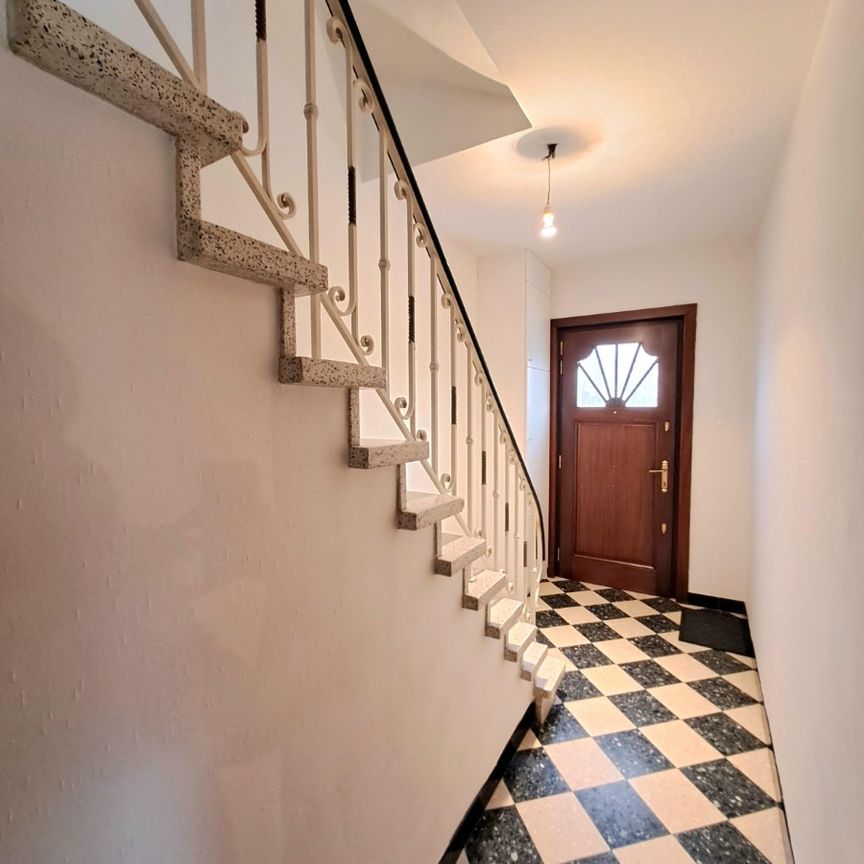 Ruime woning te huur in Hulste met 3 slaapkamers en garage - Foto 1