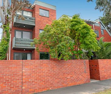 1/334 Hampton Street, Hampton VIC 3188 - Apartment For Rent | Domain - Photo 2