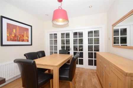 17 Broomhill Manor, Off Stranmillis Road, Belfast, BT9 5HG - Photo 3