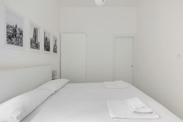 Via San Vitale, Bologna, Emilia-Romagna 40125 - Photo 1