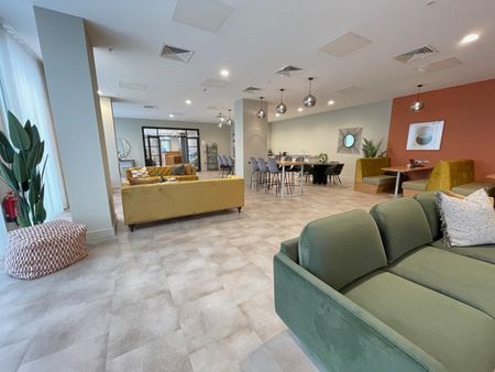 1 Bed Flat, Boulevard Plaza, B5 - Photo 2