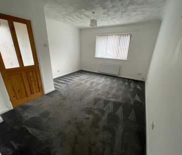 2 bedroom semi-detached house to rent - Photo 3