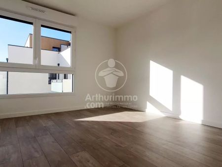 Location Appartement 3 pièces 66 m2 à Notre-Dame-de-Bondeville - Photo 2