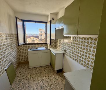 Location appartement Marseille 7ème (13007) - Photo 2