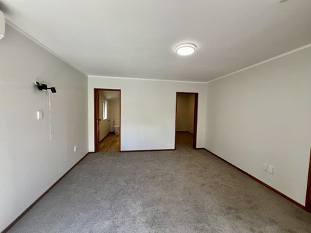 Stunning Summer Sanctuary - Photo 5