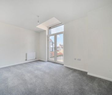 3 bedroom detached house to rent - Photo 2