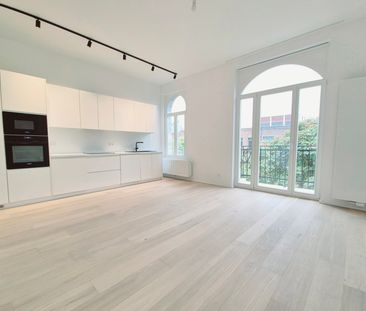 Renovated, terrace 11m2 with green view, low charges, PEB C! - Photo 2