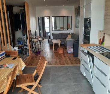 Location Appartement 2 pièces 50m² LYON 3ème - Photo 2