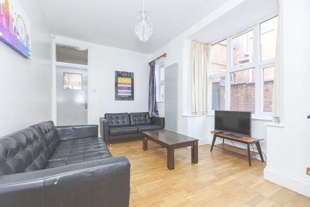 5 bedroom terraced house to rent - Photo 1